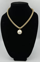 Load image into Gallery viewer, Great Big Pearl Necklace
