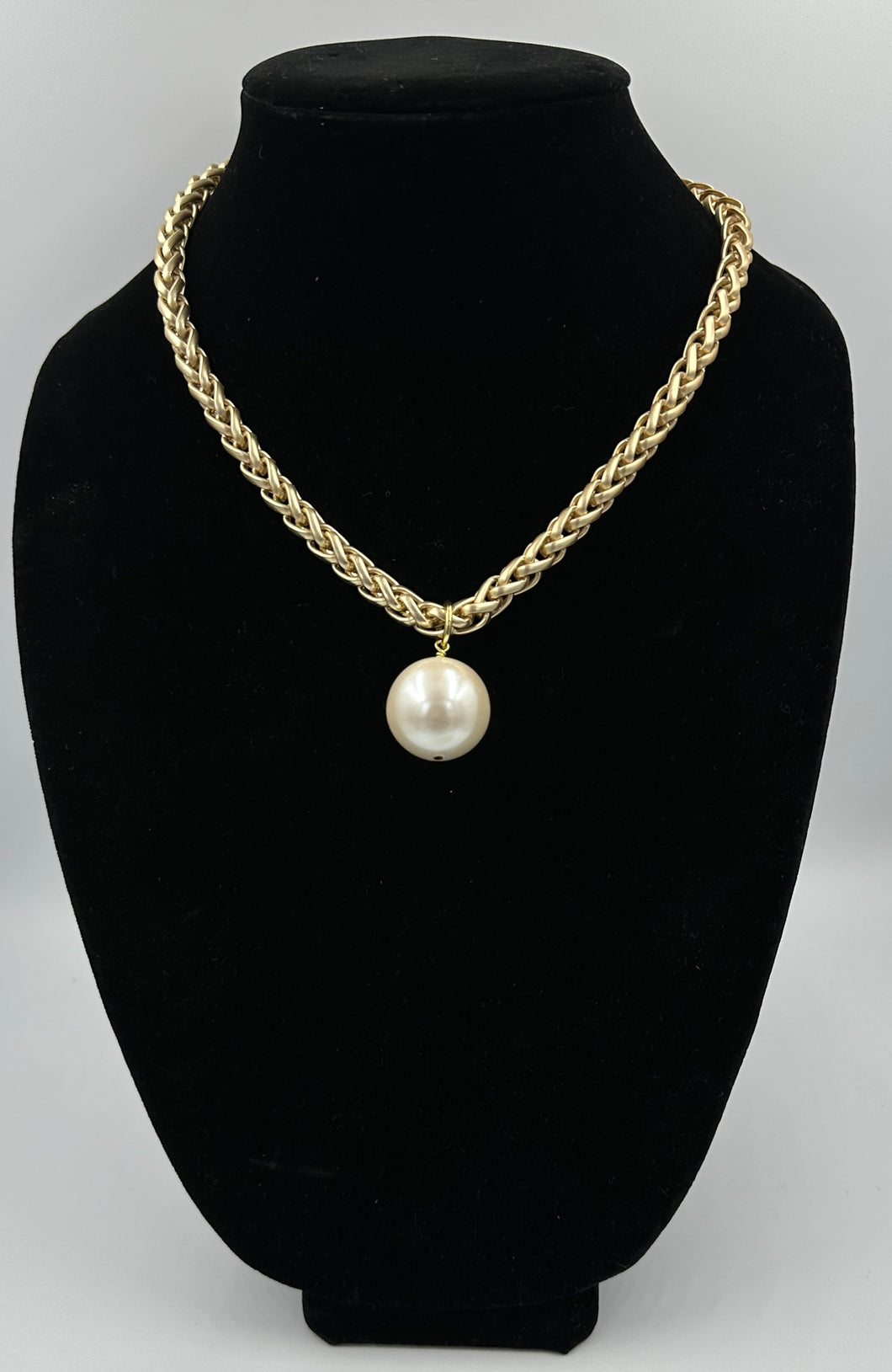 Great Big Pearl Necklace