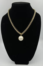 Load image into Gallery viewer, Great Big Pearl Necklace
